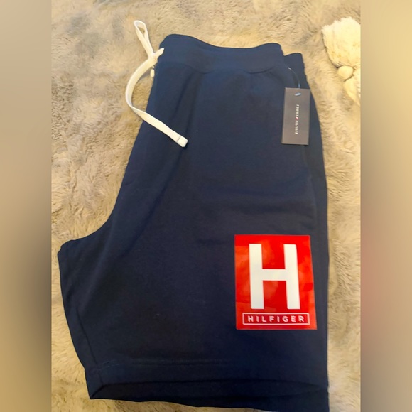 NWT - TOMMY HILFIGER XL MENS COTTON DRAWSTRING SHORTS - Picture 3 of 7